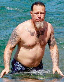 Hetfield-hawaii